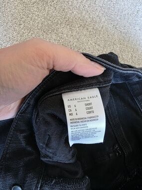 American Eagle Outfitters Black Women's Jeans - Size 6 Short